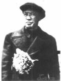 当选内蒙古自治政府主席时的乌兰夫.jpg